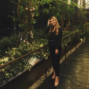 Meet your Posher, Claudia